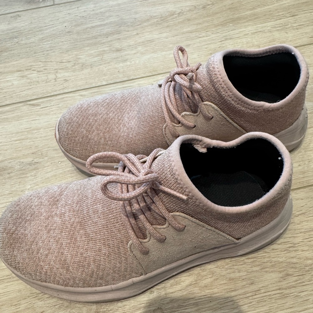Vessi Waterproof Women's Sneakers - Blush Pink Sz 7